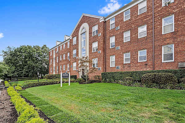 188 Bellevue Ave Apartments property